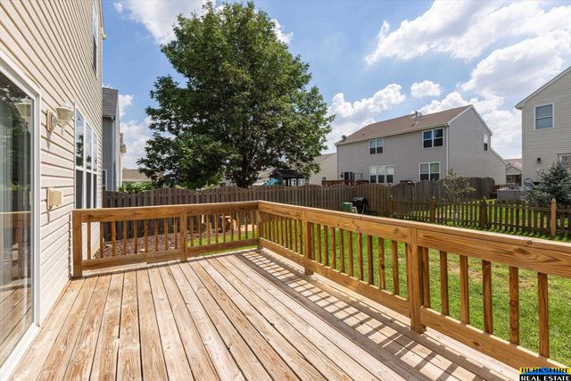 18923 Howe Street, Omaha, NE 68130