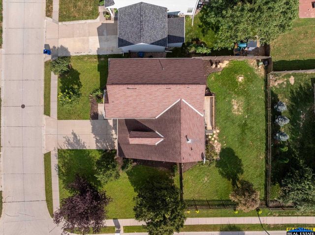 18923 Howe Street, Omaha, NE 68130