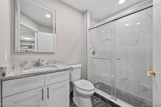 3621 Livernois Road, Troy, MI 48083