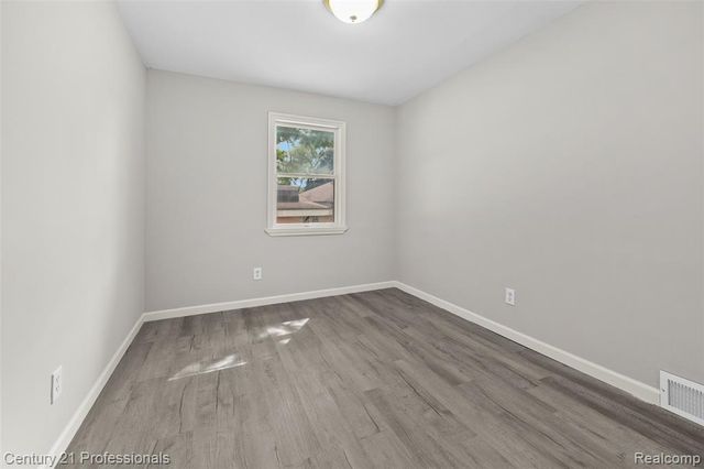 3621 Livernois Road, Troy, MI 48083
