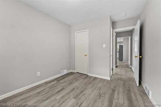3621 Livernois Road, Troy, MI 48083
