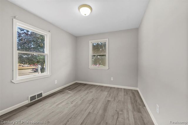 3621 Livernois Road, Troy, MI 48083