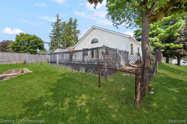 3621 Livernois Road, Troy, MI 48083