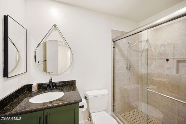 974 Quarterhorse Lane, Oak Park, CA 91377