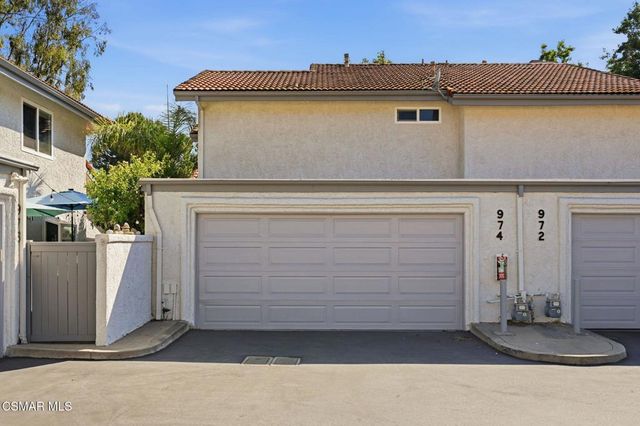 974 Quarterhorse Lane, Oak Park, CA 91377