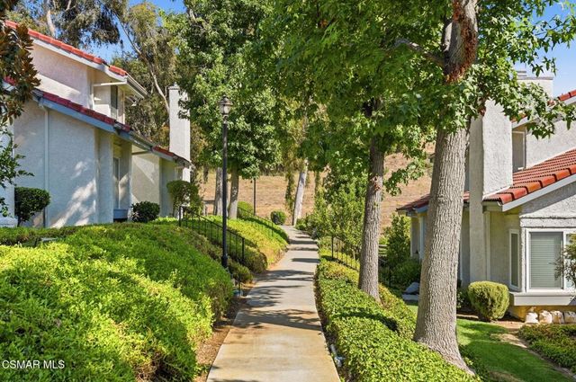 974 Quarterhorse Lane, Oak Park, CA 91377