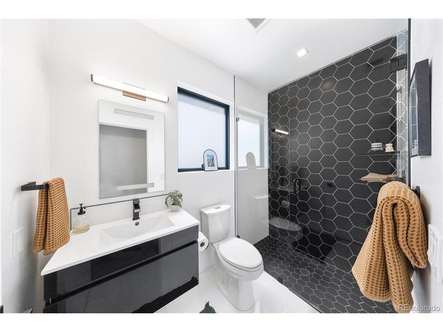 3645 Lipan St, Denver, CO 80211