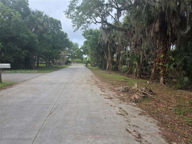 3602 Wilderness Dr W, Fort Pierce, FL 34982