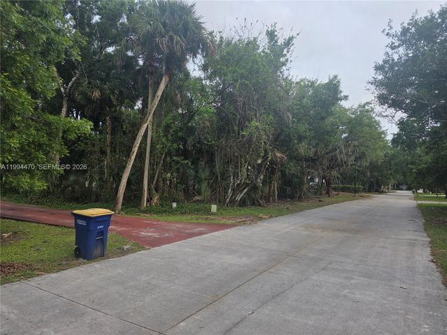 3602 Wilderness Dr W, Fort Pierce, FL 34982