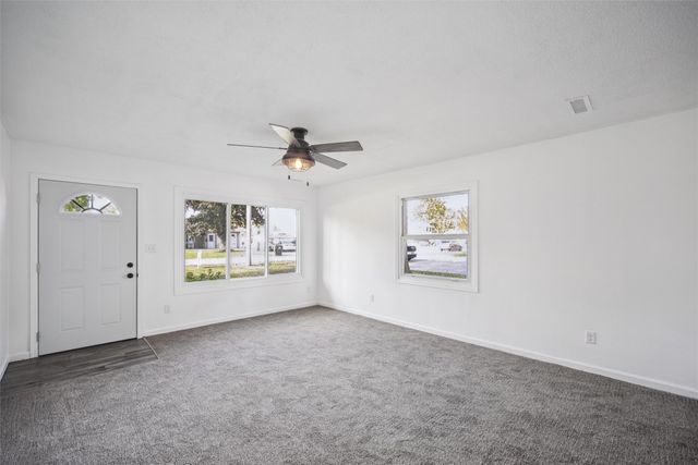 624 S Goodrich Street, Colfax, IA 50054