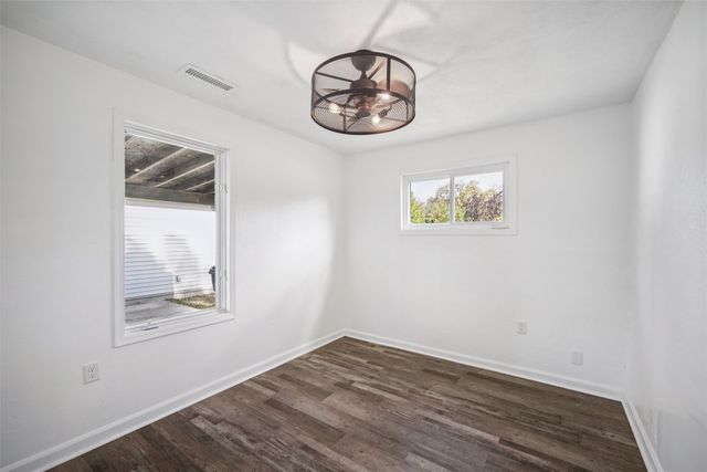 624 S Goodrich Street, Colfax, IA 50054