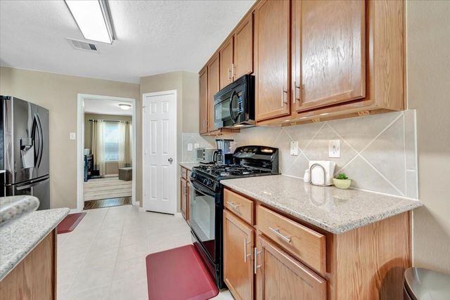 2114 Camdon Drive, Deer Park, TX 77536