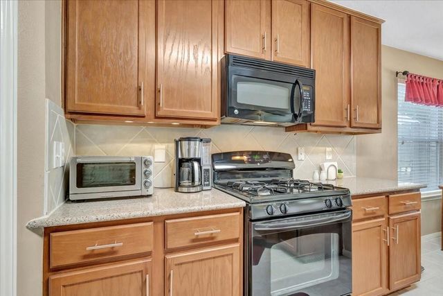 2114 Camdon Drive, Deer Park, TX 77536
