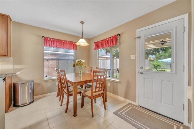 2114 Camdon Drive, Deer Park, TX 77536