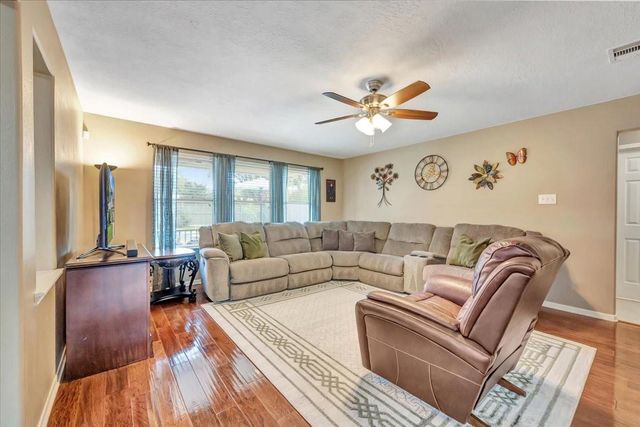 2114 Camdon Drive, Deer Park, TX 77536