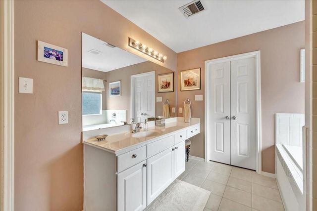2114 Camdon Drive, Deer Park, TX 77536