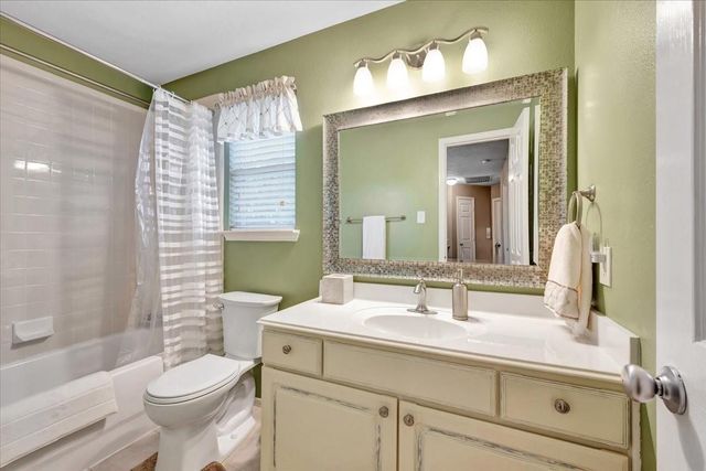 2114 Camdon Drive, Deer Park, TX 77536