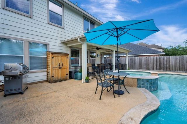 2114 Camdon Drive, Deer Park, TX 77536