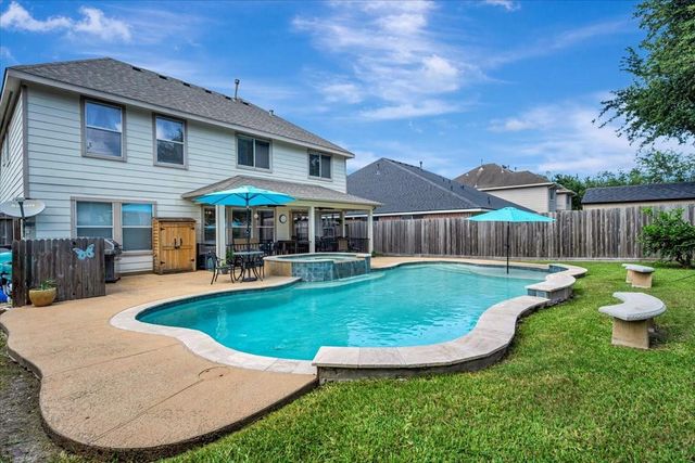 2114 Camdon Drive, Deer Park, TX 77536