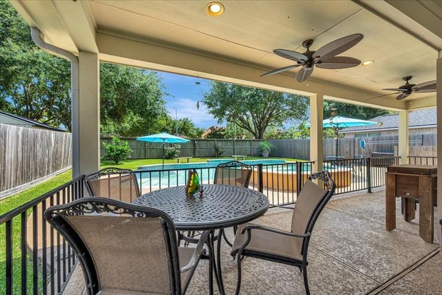 2114 Camdon Drive, Deer Park, TX 77536