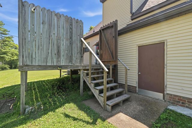 3201 E Lake Dr, Nashville, TN 37214