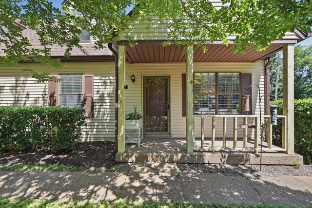 3201 E Lake Dr, Nashville, TN 37214