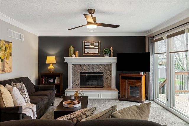 12285 S Mullen Road, Olathe, KS 66062