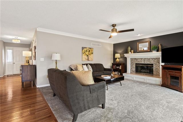 12285 S Mullen Road, Olathe, KS 66062