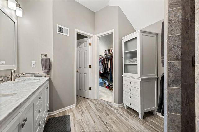 12285 S Mullen Road, Olathe, KS 66062