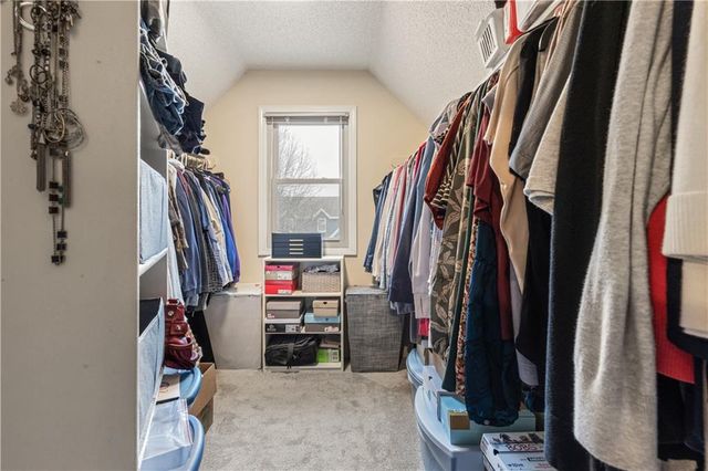 12285 S Mullen Road, Olathe, KS 66062