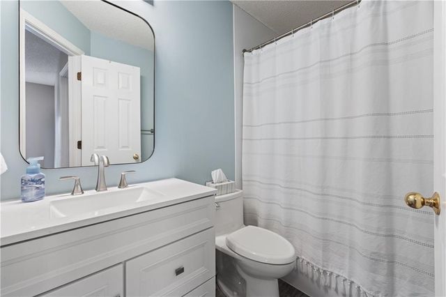 12285 S Mullen Road, Olathe, KS 66062