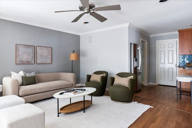 2210 Meadowbrook DR, Austin, TX 78703