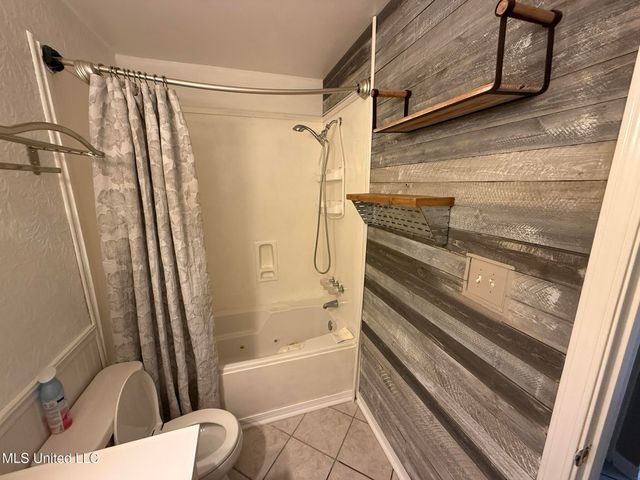 19478 W Lake Village Drive, Gulfport, MS 39503