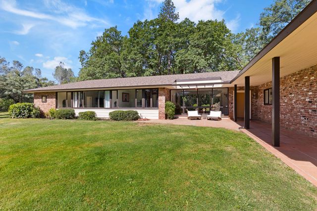 1040 Gladycon Rd, Colfax, CA 95713