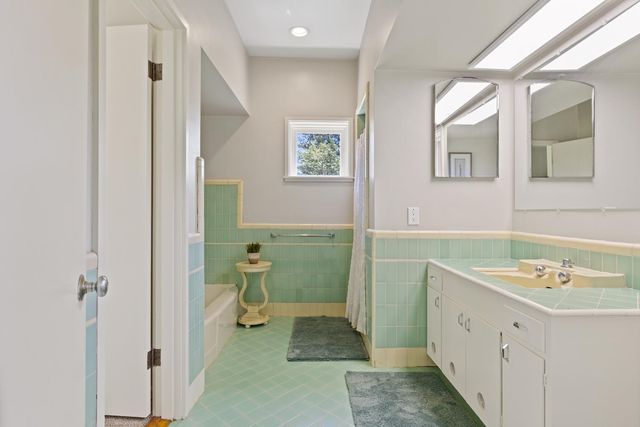1040 Gladycon Rd, Colfax, CA 95713