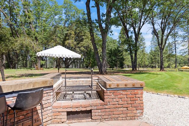 1040 Gladycon Rd, Colfax, CA 95713