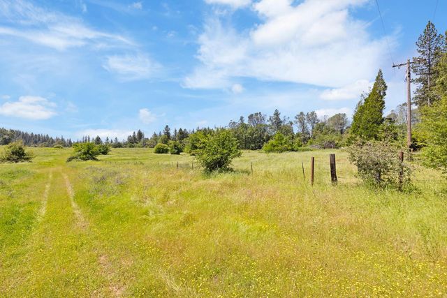 1040 Gladycon Rd, Colfax, CA 95713