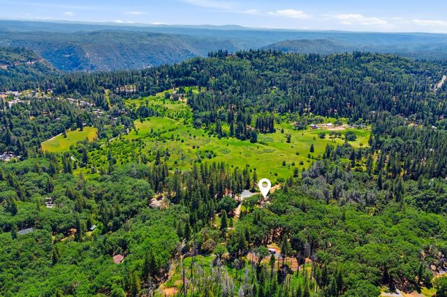 1040 Gladycon Rd, Colfax, CA 95713
