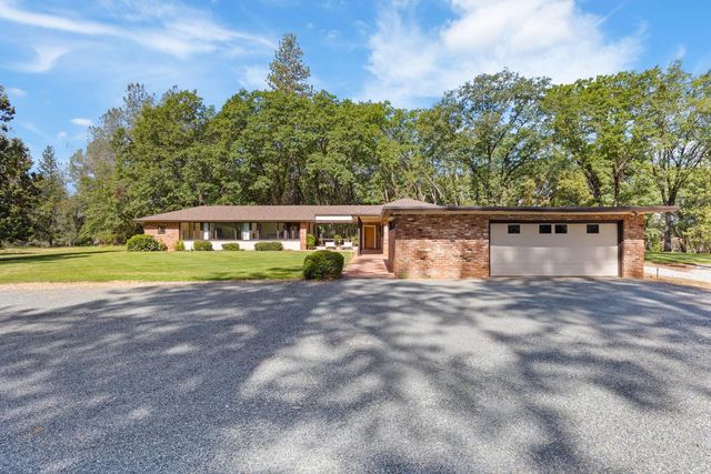1040 Gladycon Rd, Colfax, CA 95713
