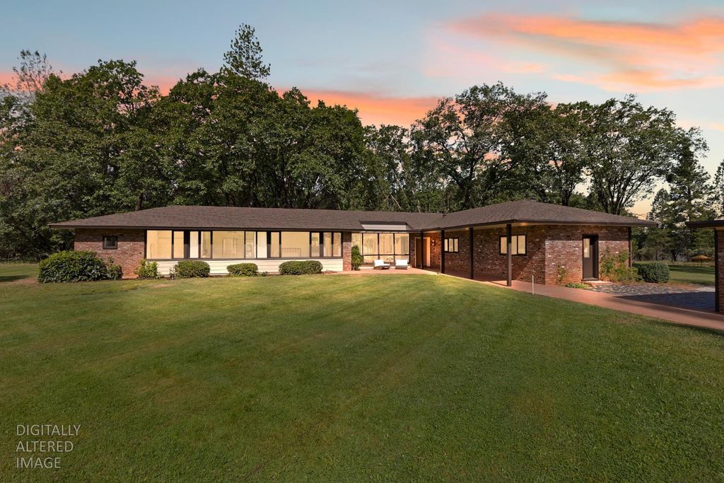 1040 Gladycon Rd, Colfax, CA 95713