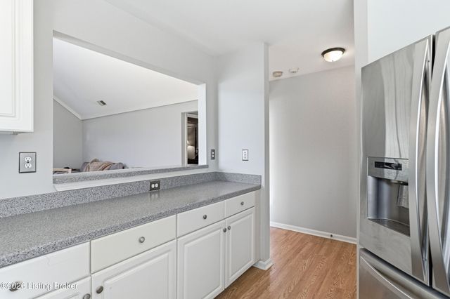 10201 Shoal Creek Ct, Louisville, KY 40291