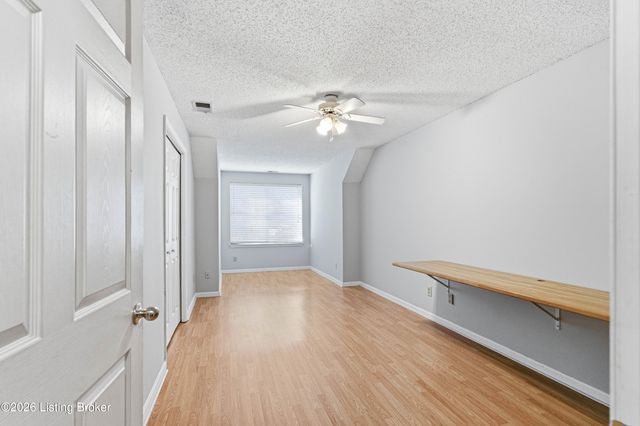 10201 Shoal Creek Ct, Louisville, KY 40291