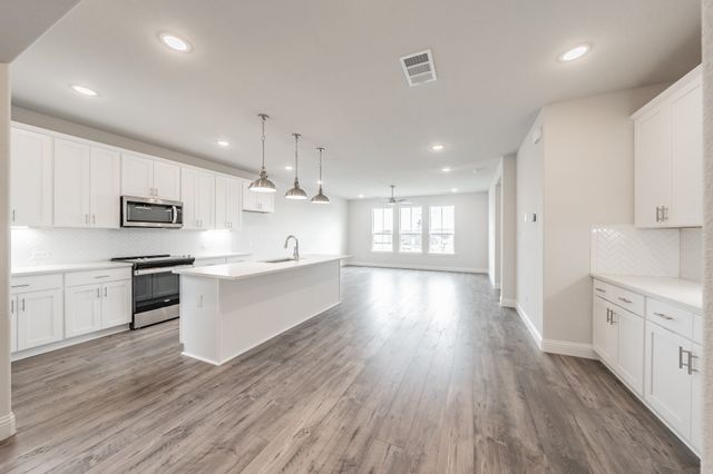 9613 Thorncrown Lane, Fort Worth, TX 76179