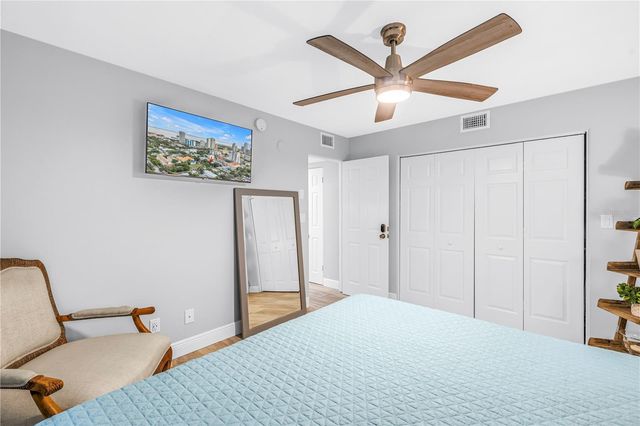 224 6TH AVENUE N 7, St Petersburg, FL 33701