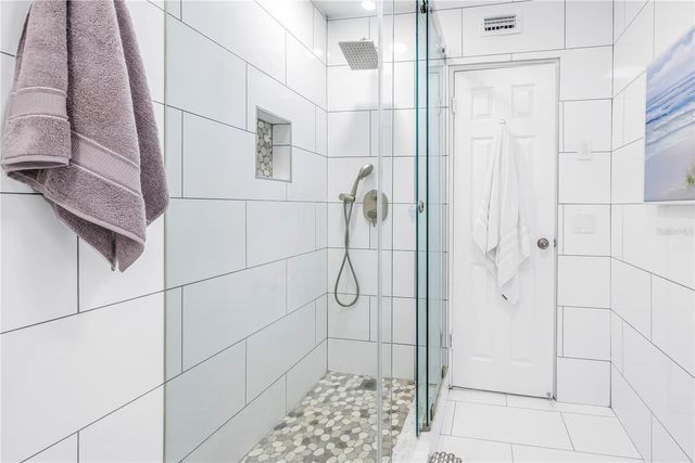 224 6TH AVENUE N 7, St Petersburg, FL 33701