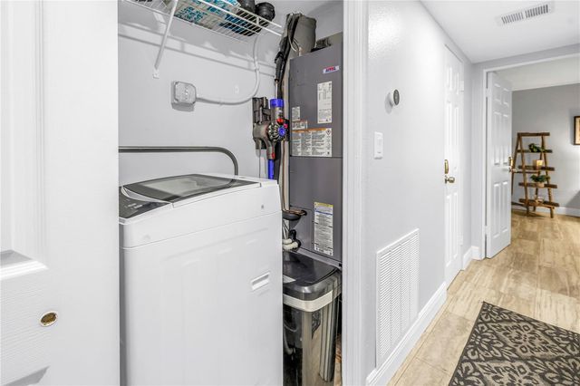 224 6TH AVENUE N 7, St Petersburg, FL 33701