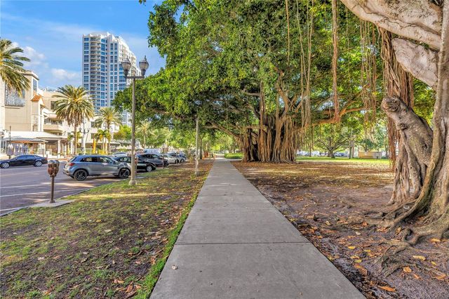 224 6TH AVENUE N 7, St Petersburg, FL 33701