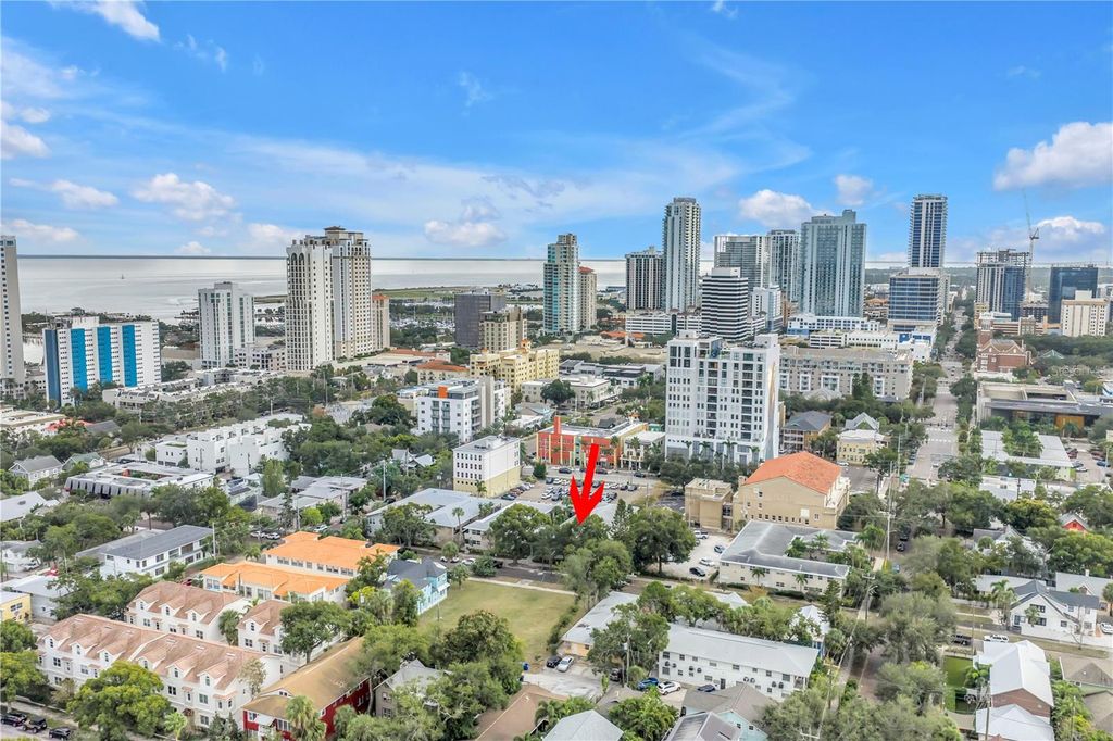 224 6TH AVENUE N 7, St Petersburg, FL 33701