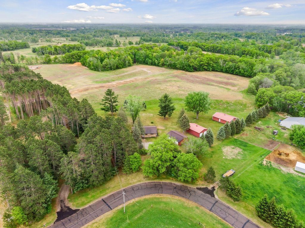 31701 Lily Street NW, Cambridge, MN 55008