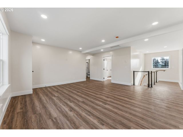 790 OREGON Ave, North Bend, OR 97459